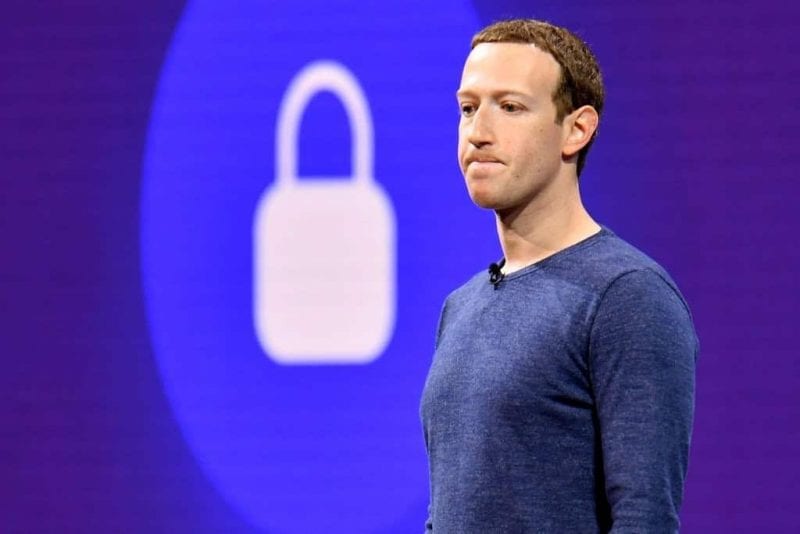 فيسبوك يعترف بتعرضه للاختراق