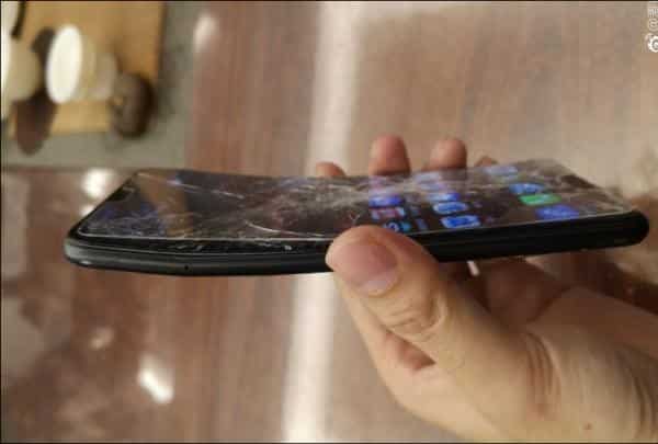ماذا يحدث إذا سقط هاتف Huawei P20 من الطابق 21؟ مفاجأة حقيقية!