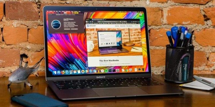 Apple تُضيف لوحة مفاتيح أكثر قوة في أجهزة MacBooks