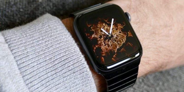 كيفية الوصول إلى الرقم التسلسلي لساعة Apple Watch