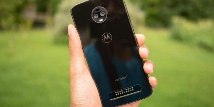 مواصفات هاتف Moto Z4 Force المزمع إطلاقه قريبًا