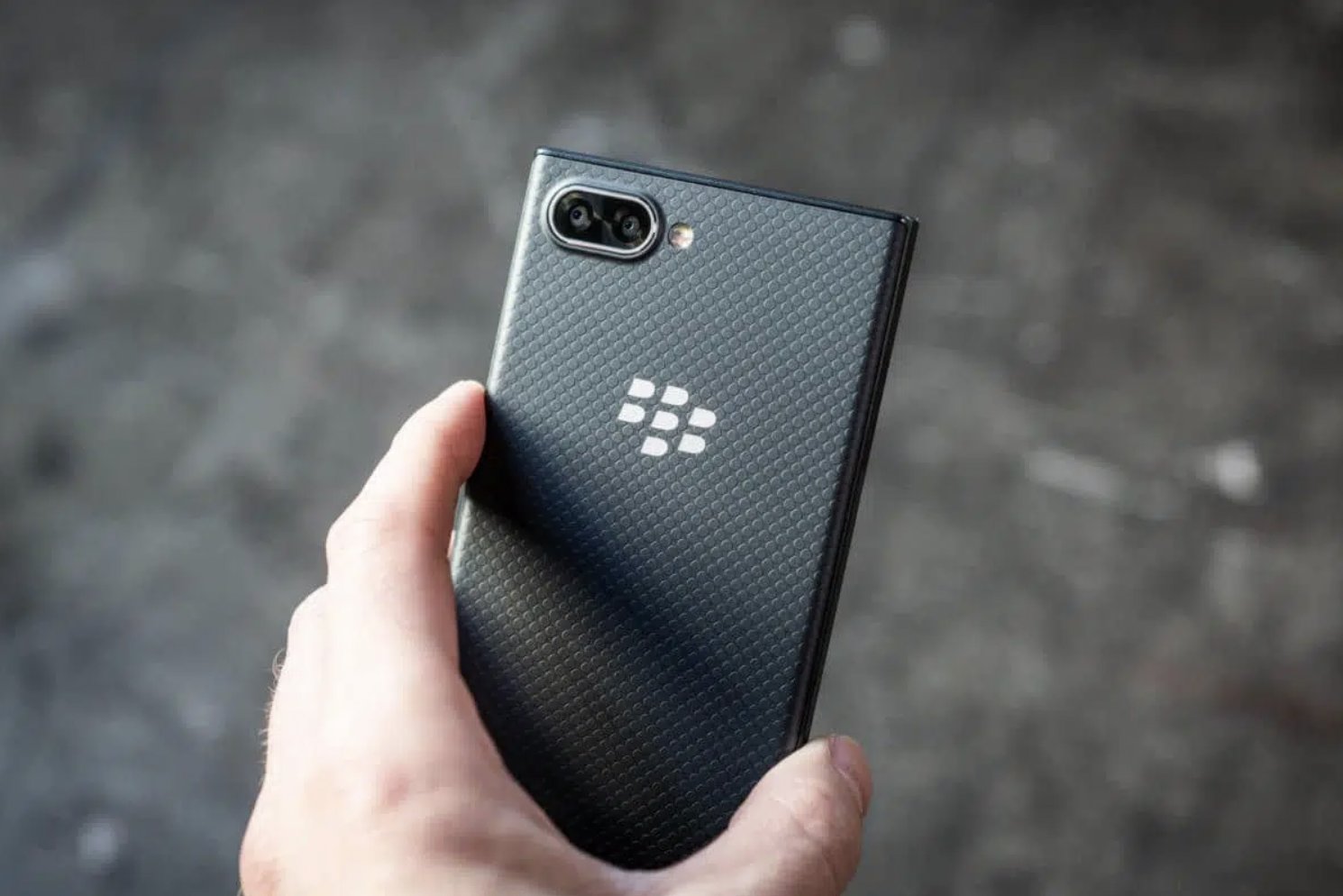 بلاك بيري ستنهي دعم BlackBerry OS يوم 4 يناير
