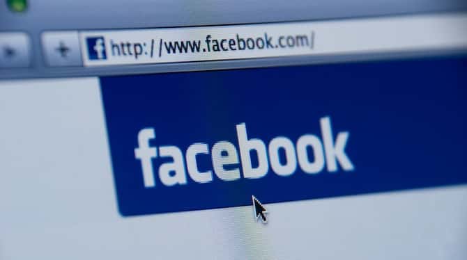 ثغرة في فيسبوك تتيح لك مسح صور الآخرين