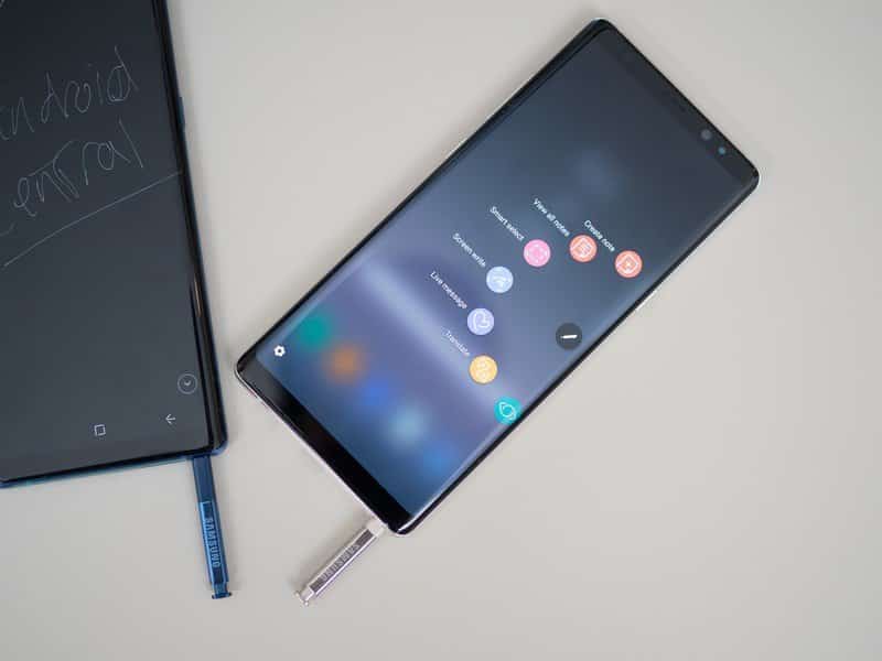 شراء Galaxy Note 8 أم انتظار Galaxy S9