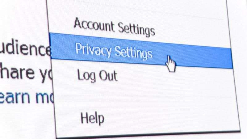 FACEBOOK privacy defect