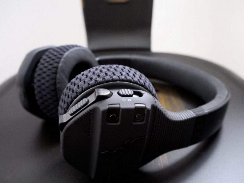 سماعات  Under Armor Project Rock Wireless