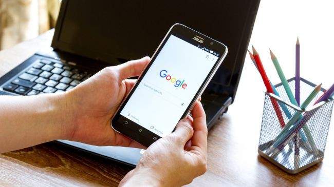 جوجل كروم يتعقب مستخدميه سرًا من أجل إرضاء الشركات المعلنة