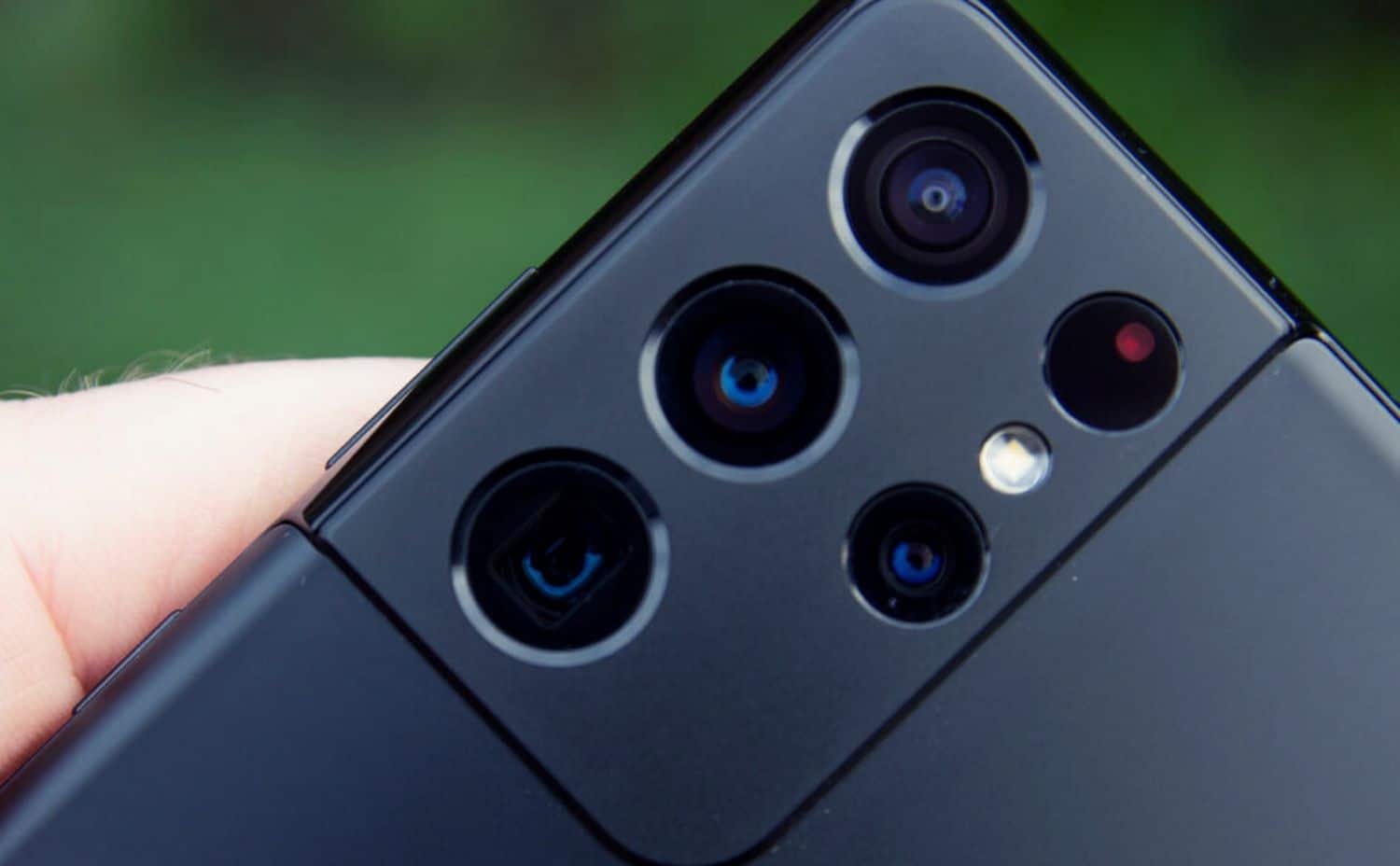 الهاتف Galaxy S22 Ultra سيوفر مميزات تصوير احترافية
