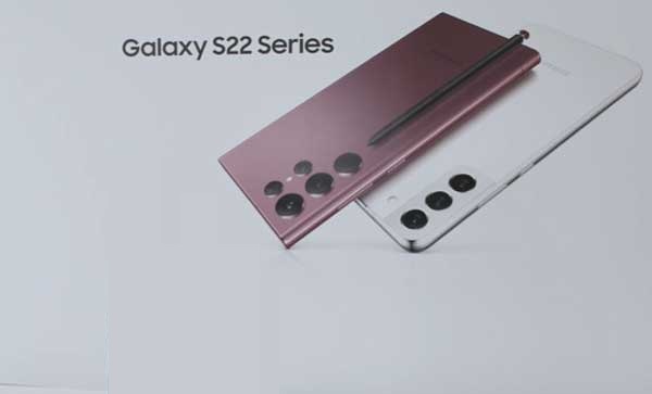 هواتف Samsung Galaxy S22 تحصل على أول تحديث لها